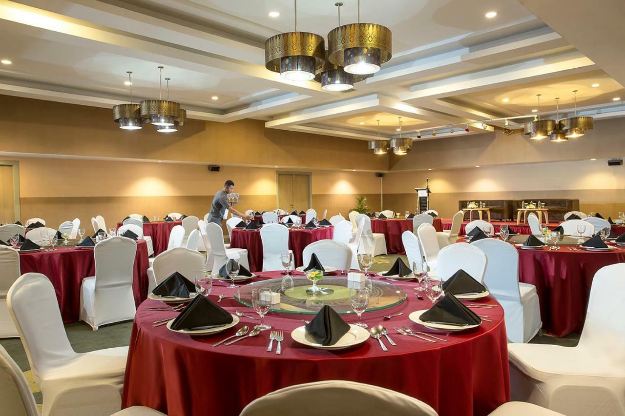 Khas Pekanbaru Hotel Extérieur photo